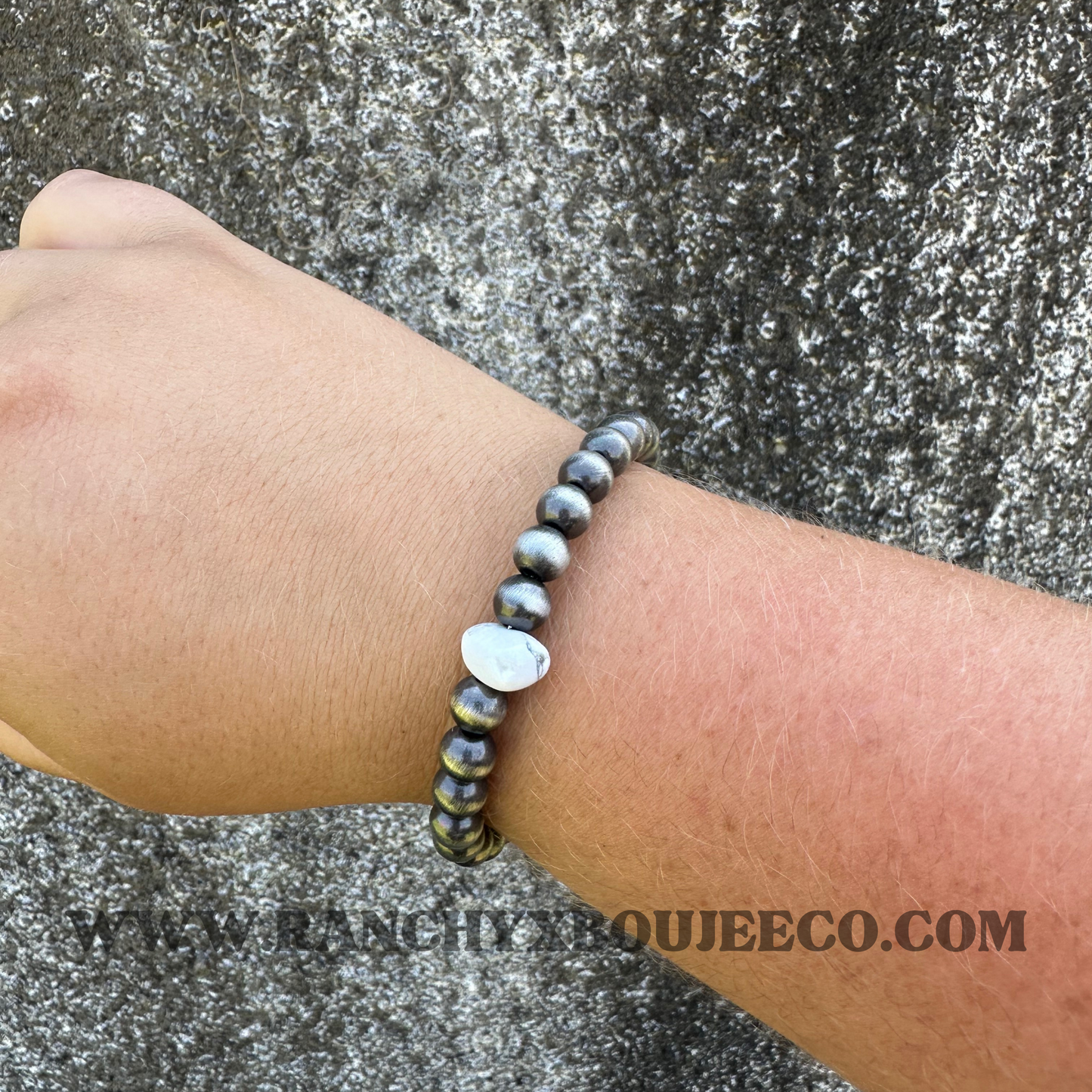 FAUX NAVAJO & HOWLITE BRACLET